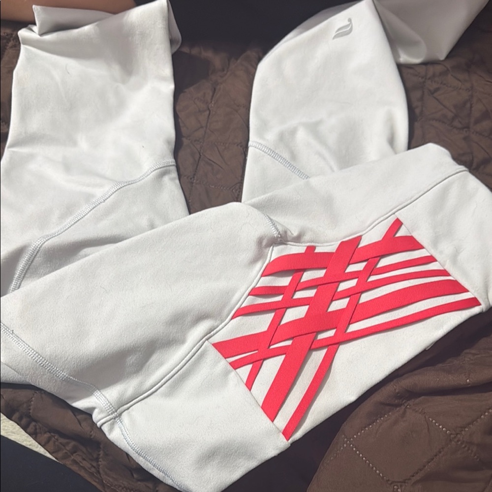 Powerhold by fabletic Leggings with Criss-Cross in back Waistband (strappy)